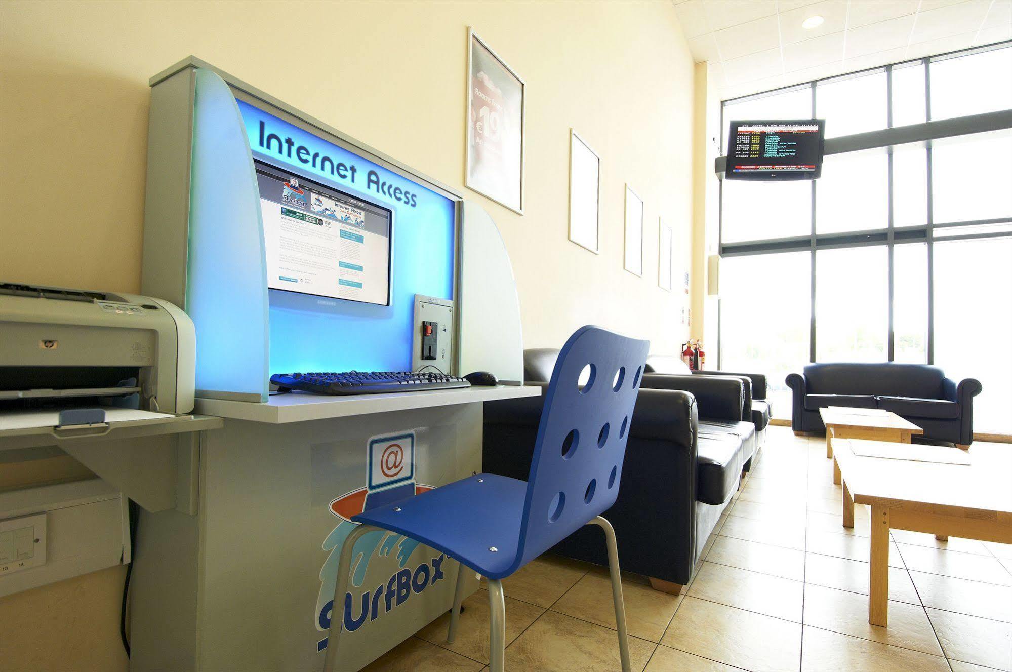 Travelodge Limerick Castletroy Extérieur photo